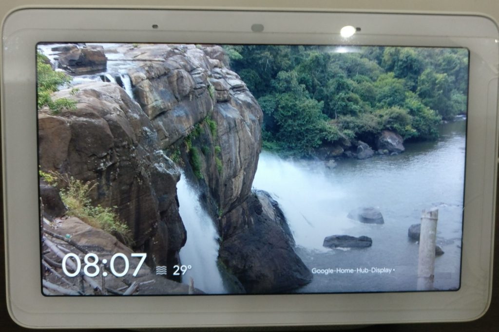 Best Digital Photo frame for home Google Home Hub